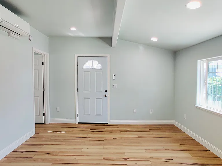 806 Carmel Ct #808 — Photo 8