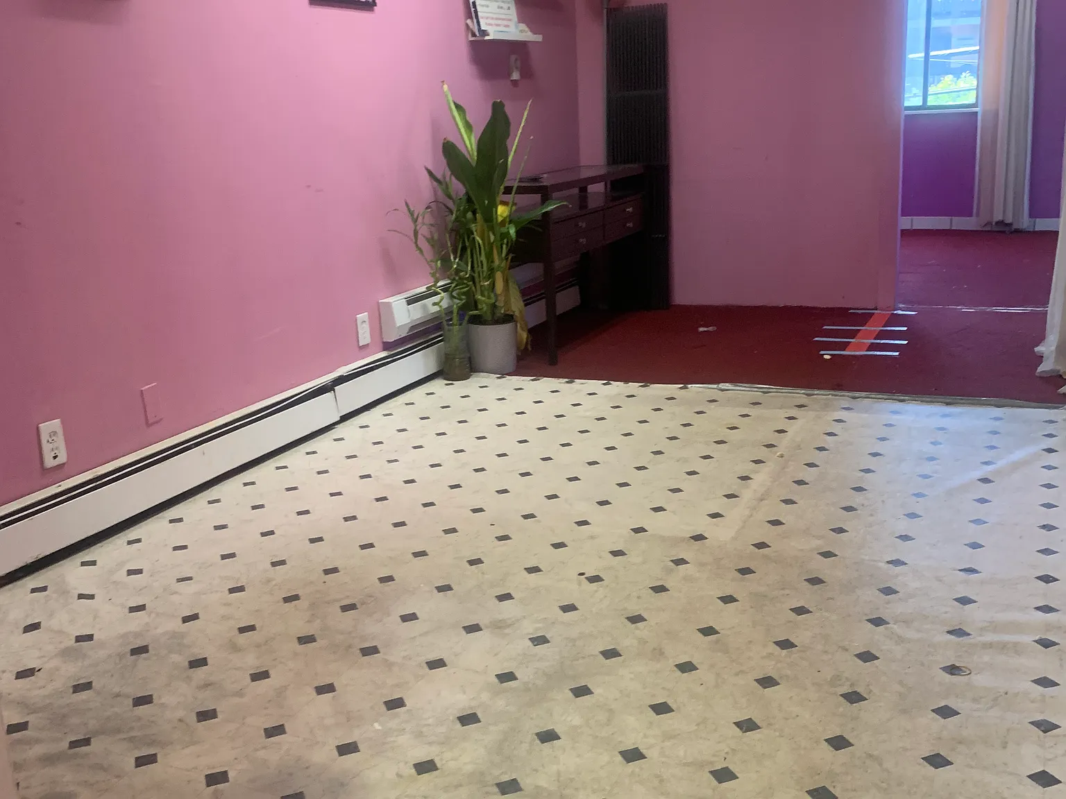 3 bed, 1100 sqft, $3,000 — Photo 3