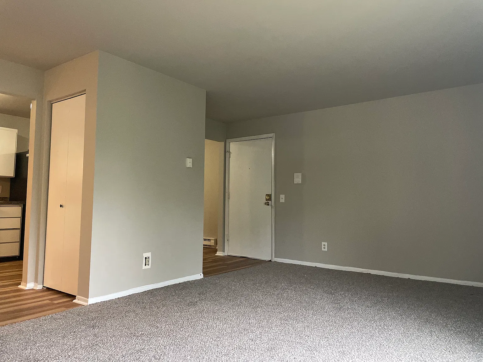 2 bed, $1,200 — Photo 4