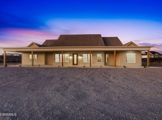 1635 Eclipse Rd, Las Cruces, NM 88012