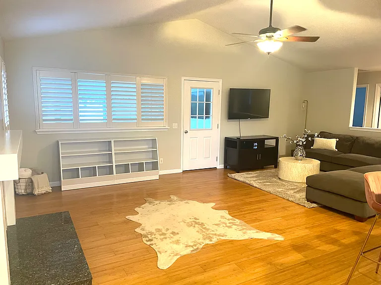 Front entry/living room