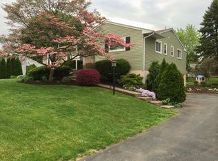 203 Ridgewood Rd, Easton, PA 18045