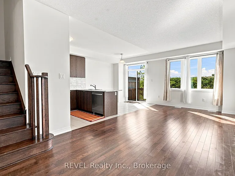 15 Peach St #15 — Photo 8