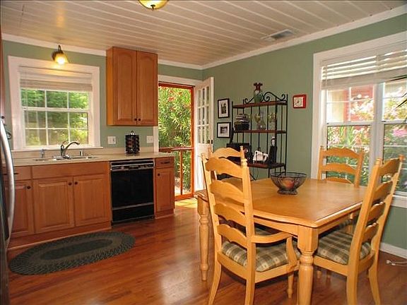 3rd image of 311 Leidesdorff St