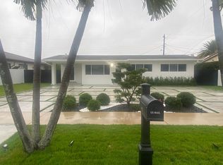 4561 W 9th Ave, Hialeah, FL 33012