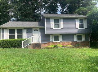 7141 Shellburne Dr, Raleigh, NC 27612