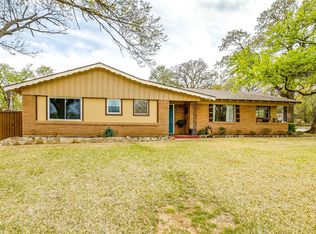 7300 Meadowbrook Dr, Fort Worth, TX 76112