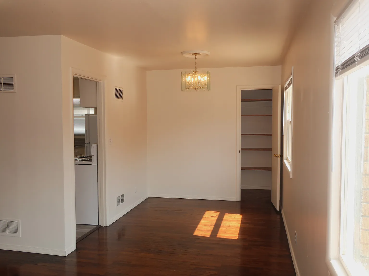 2 bed, 1782 sqft, $1,800 — Photo 3