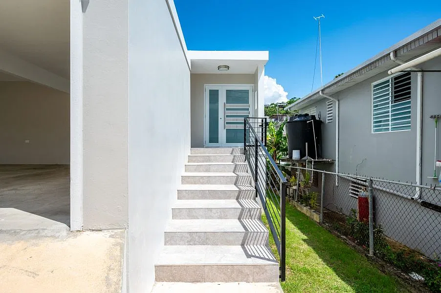 3 bed, 2.0 bath, $1,300 — Photo 3