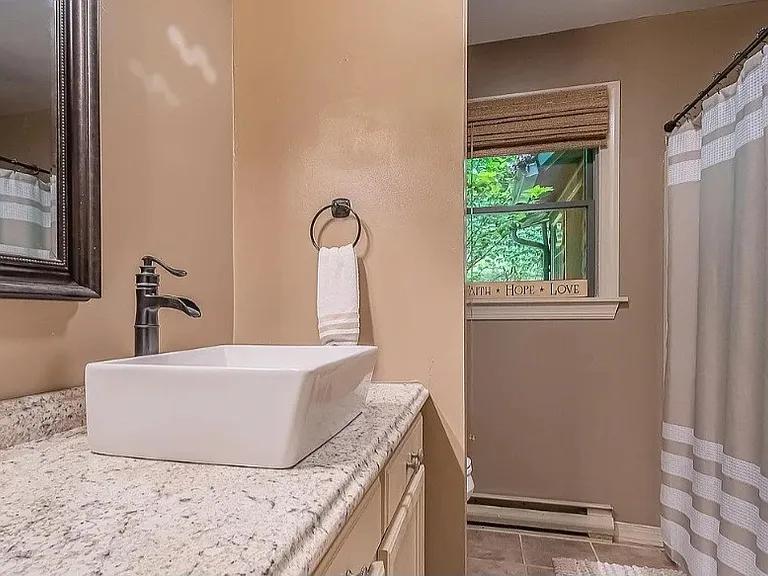 704 Old Crellin Rd — Photo 15