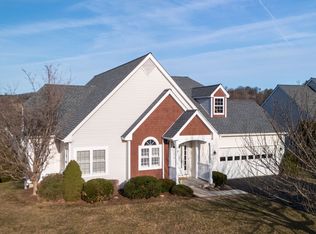 22 S Pond Rd #22, Bloomfield, CT 06002