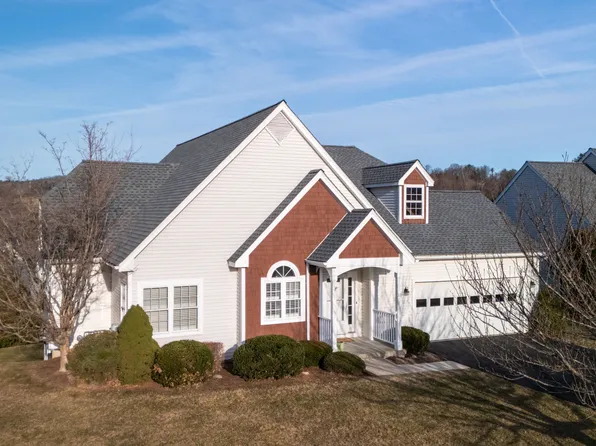 22 South Pond Road #22, Bloomfield, CT 06002