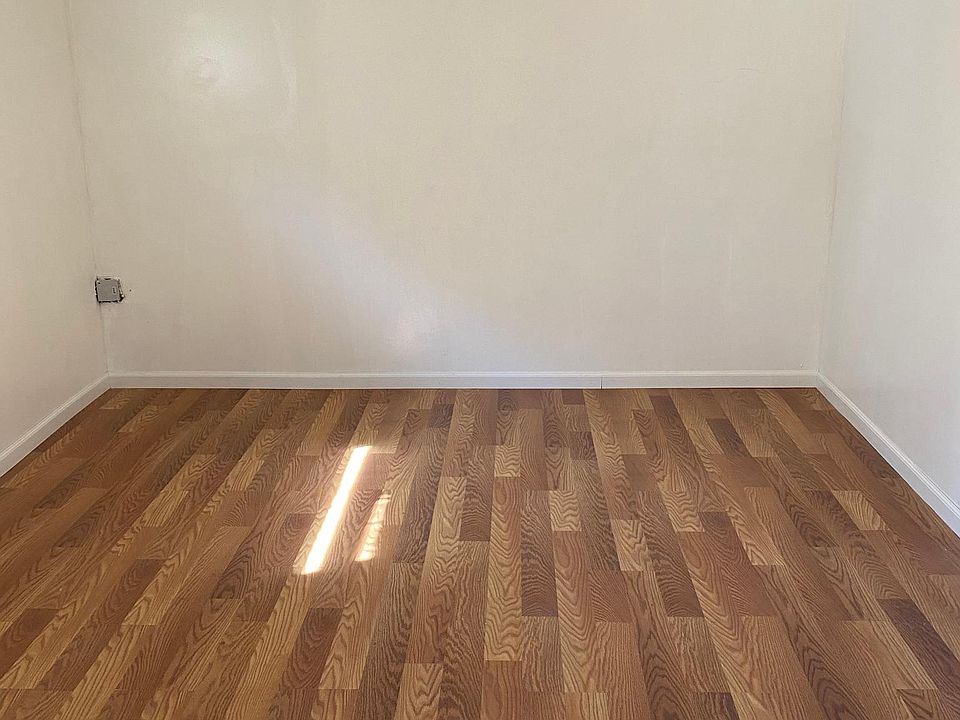 1st image of 2944 8th St #2944