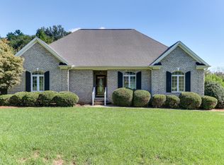 3016 Timberlyne Dr, Mebane, NC 27302