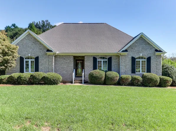 3016 Timberlyne Dr, Mebane, NC 27302
