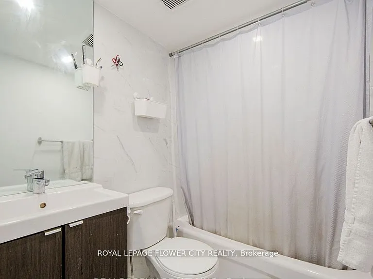 34 Western Battery Rd #423 — Photo 14