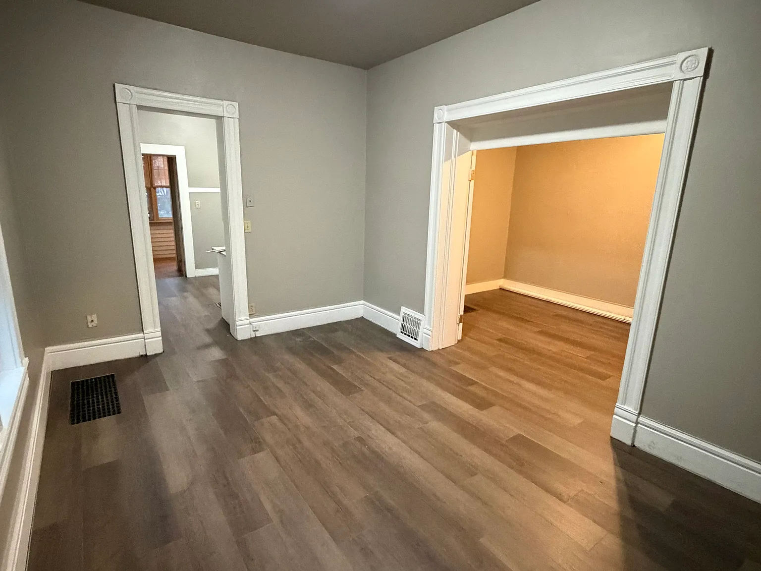 1 bed, $1,100 — Photo 4