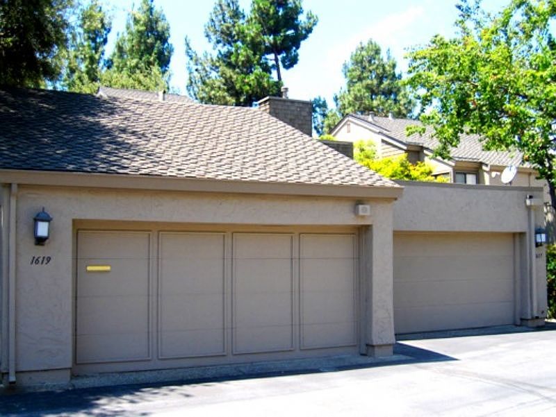 Driveway Complex