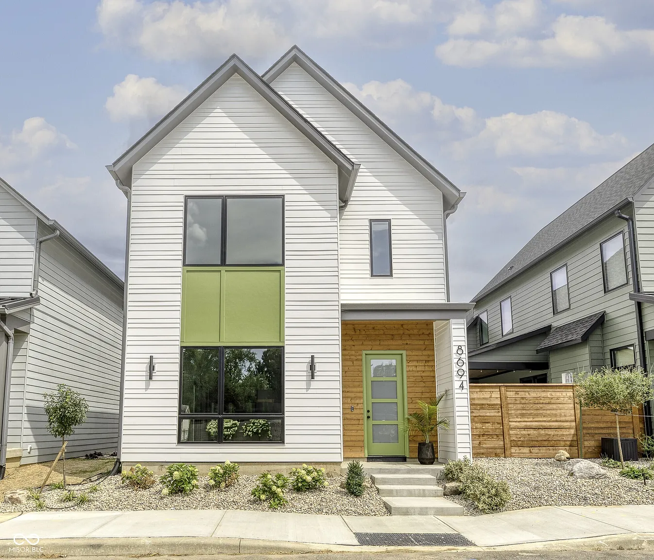 8694 Morgan Dr photo 1