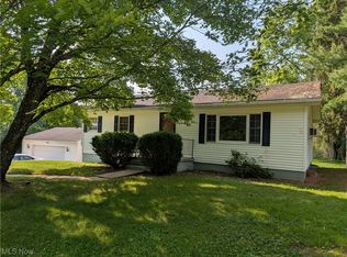 5710 Sugargrove Rd, Blue Rock, OH 43720