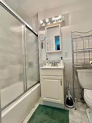 Rented by Compass | media 33