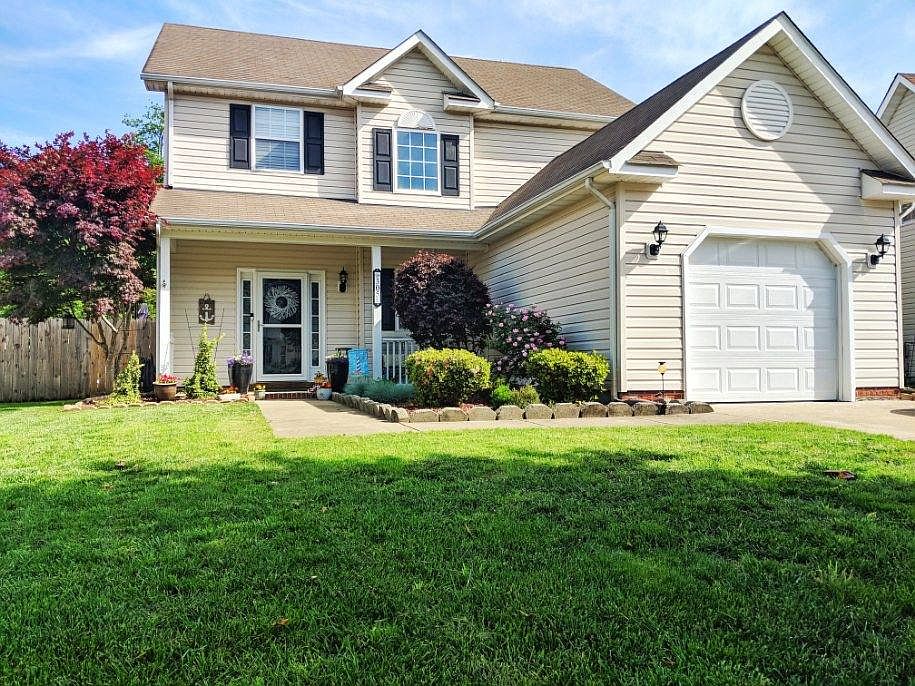 1st image of 305 Vivian Ct