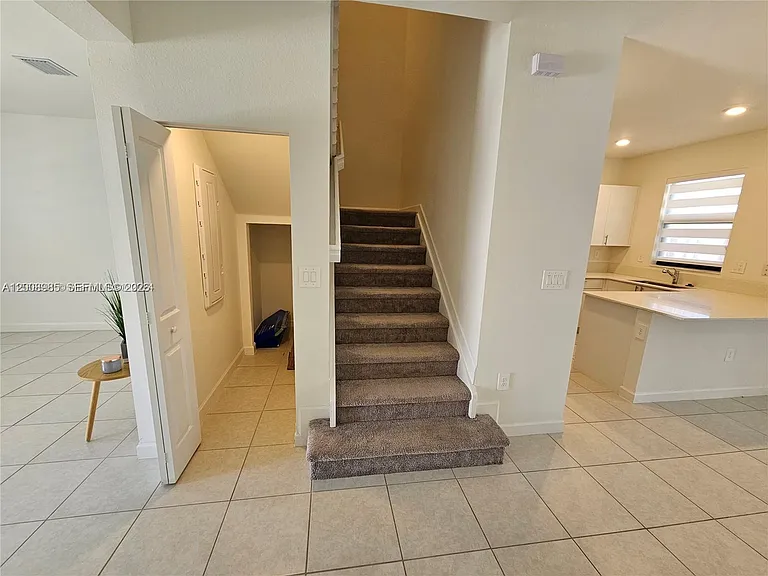 11816 SW 247th Ter — Photo 10