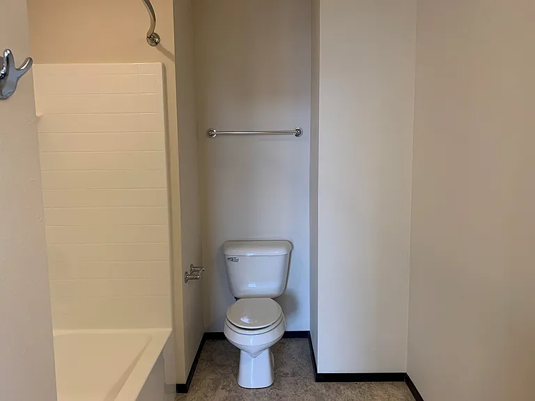 Bathroom B-View 2
