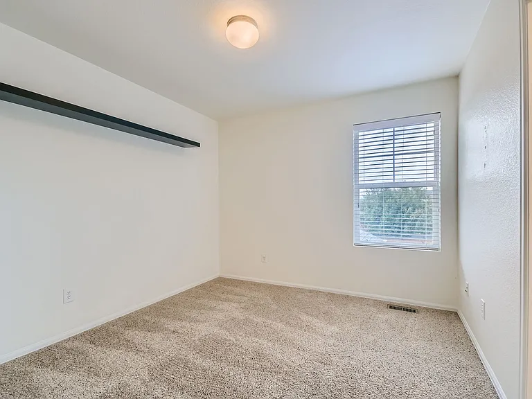 13000 Tamarac St — Photo 20