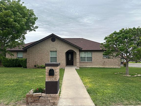 2nd image of 214 Ramon Cardenas Dr