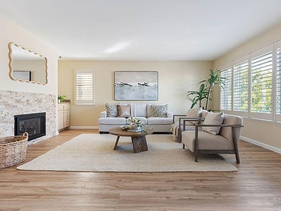 4th image of 63 Scottsdale Way