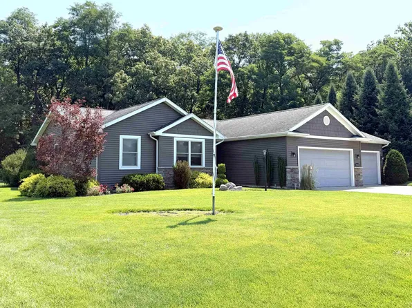 53560 Baltimore Oriole Dr, Bristol, IN 46507