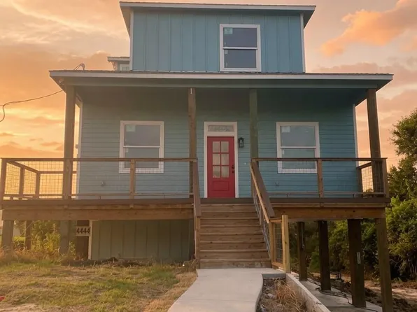 4444 Shady Lake Dr, Seabrook, TX 77586