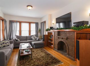 2436 W Diversey Ave, Chicago, IL 60647