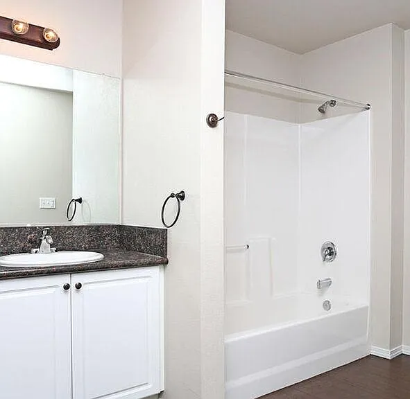 2627 Ashlan Ave — Photo 12