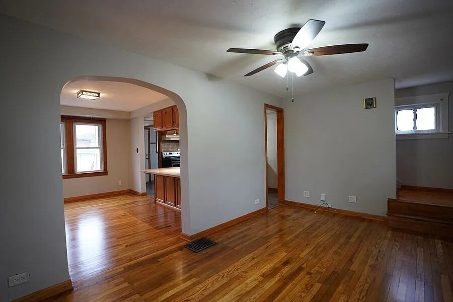 3-Bedroom Home for Rent in Parma — Photo 3