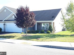 14 Chagrin Dr, Falling Waters, WV 25419