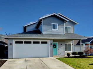 2177 NW Kip Ln, Grants Pass, OR