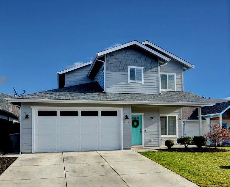 2177 NW Kip Ln photo 1