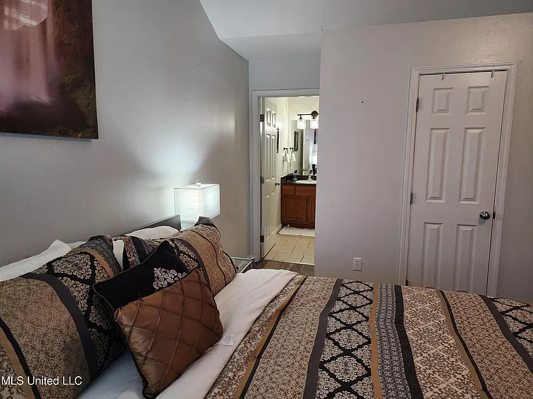 1270 Century Oaks Dr #A — Photo 21