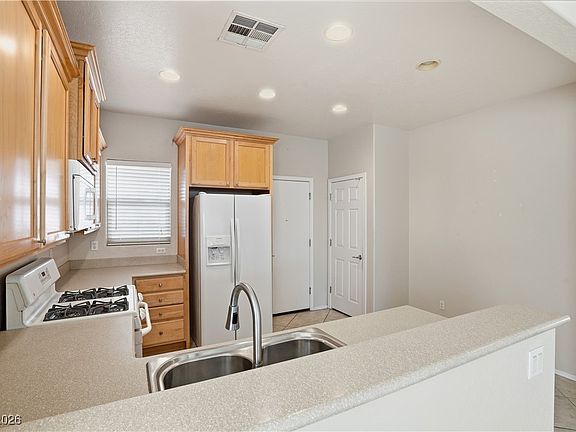 4th image of 6176 Jutland Ave