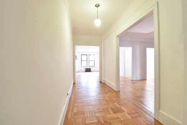 Rented by (Legacy) NY Quality Living Uptown | media 4