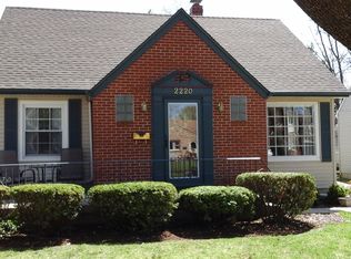 2220 Whittier Ave, Springfield, IL 62704