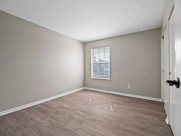 Cherry Tree Village Apartments — Photo 188