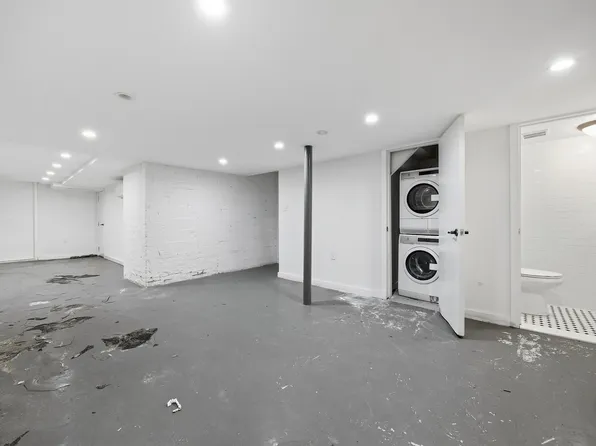 1821 Putnam Avenue image 14 of 15