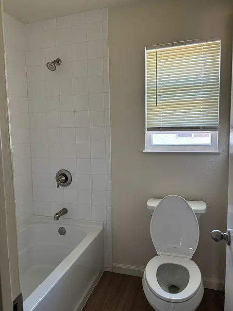 2 bed, $2,475 — Photo 4