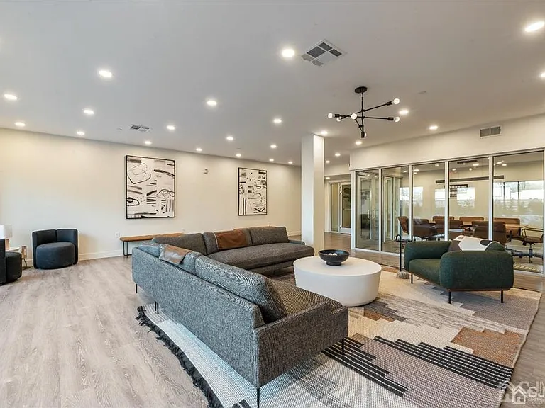 1 Nolan Way #JR — Photo 41
