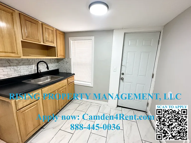 610 Line St — Photo 9