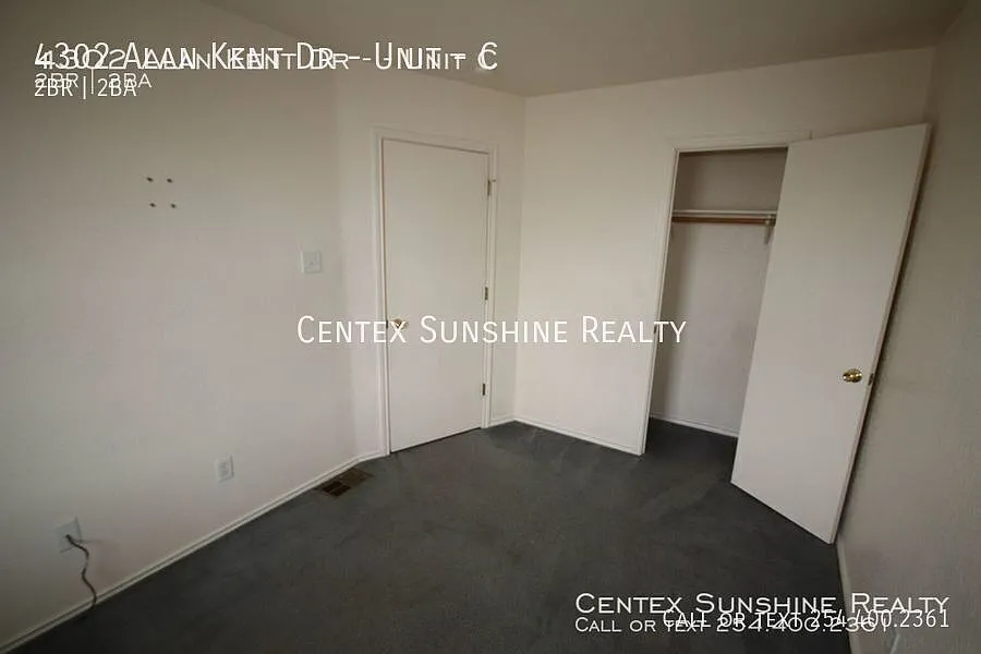 Photo 2 of 13 - 4302 Alan Kent Dr #C - Killeen, TX Building Photo - 4302 Alan Kent Dr #C