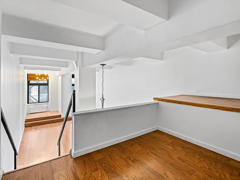 310 E 46th St #8U — Photo 12